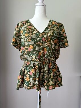 LOFT Floral Wrap Peplum Blouse Tie Waist Short Sleeve Top Size M NWT